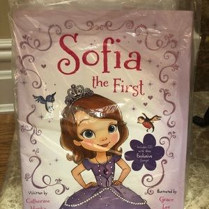 Disney Other - 2 For $10🎉NWOT New Sophia The First Book With CD Disney Other - 2 For $10🎉NWOT New Sophia The First Book With CD